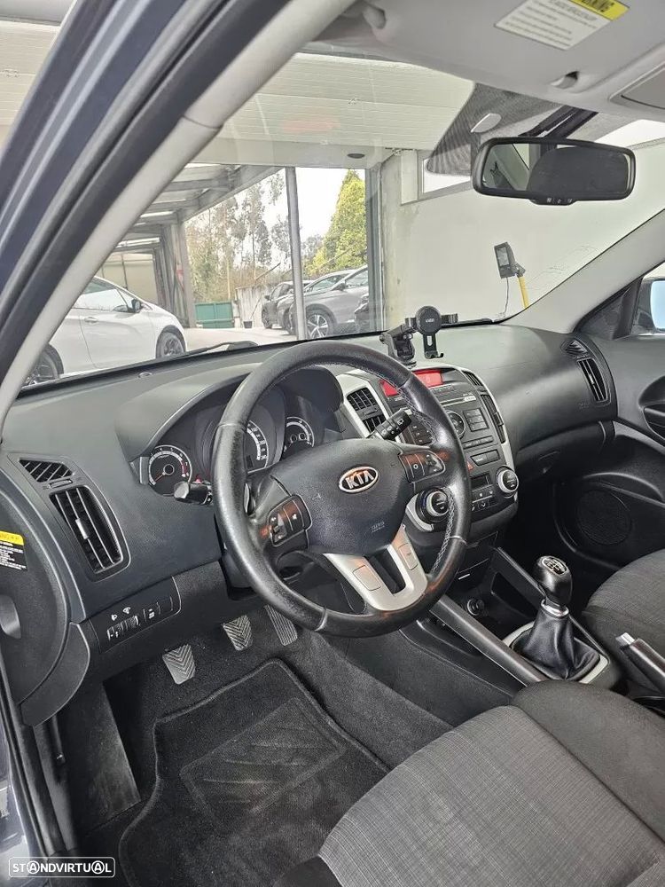 Kia Ceed SW 1.4 CVVT EX ISG - 17