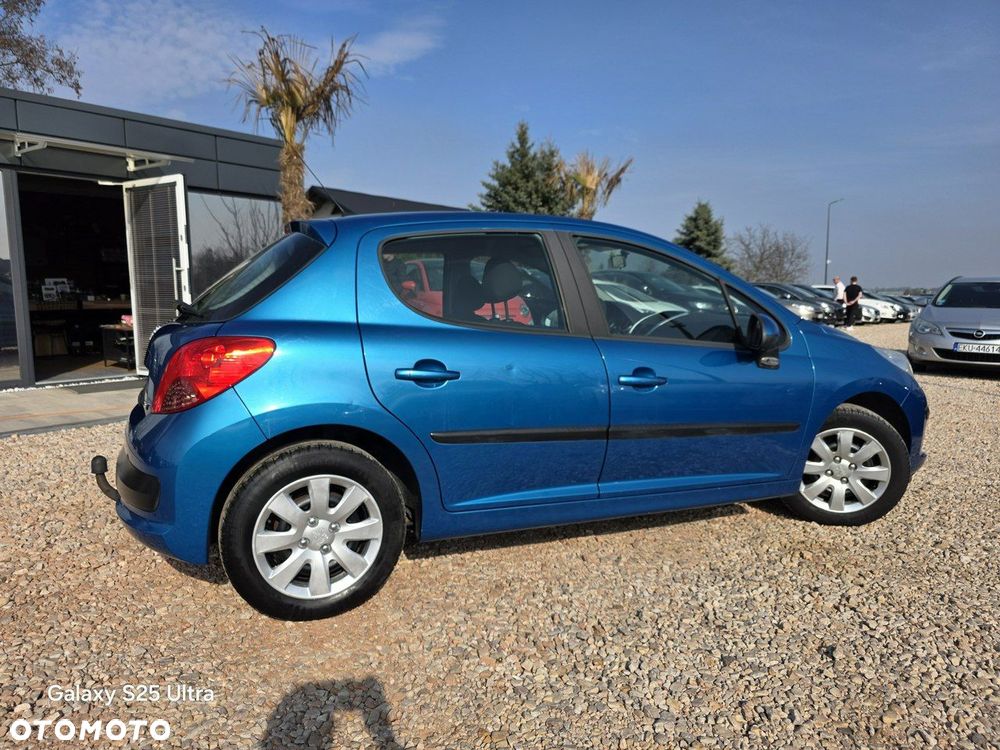 Peugeot 207 1.4 - 27