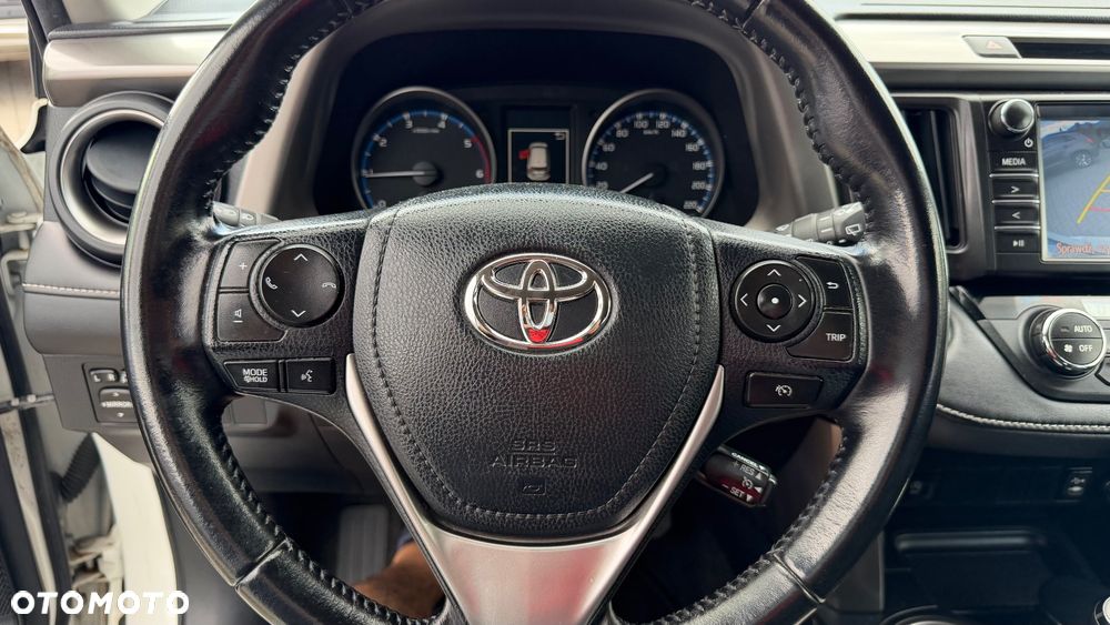 Toyota RAV4 2.0 D-4D 4x2 Start-Stop Executive - 24