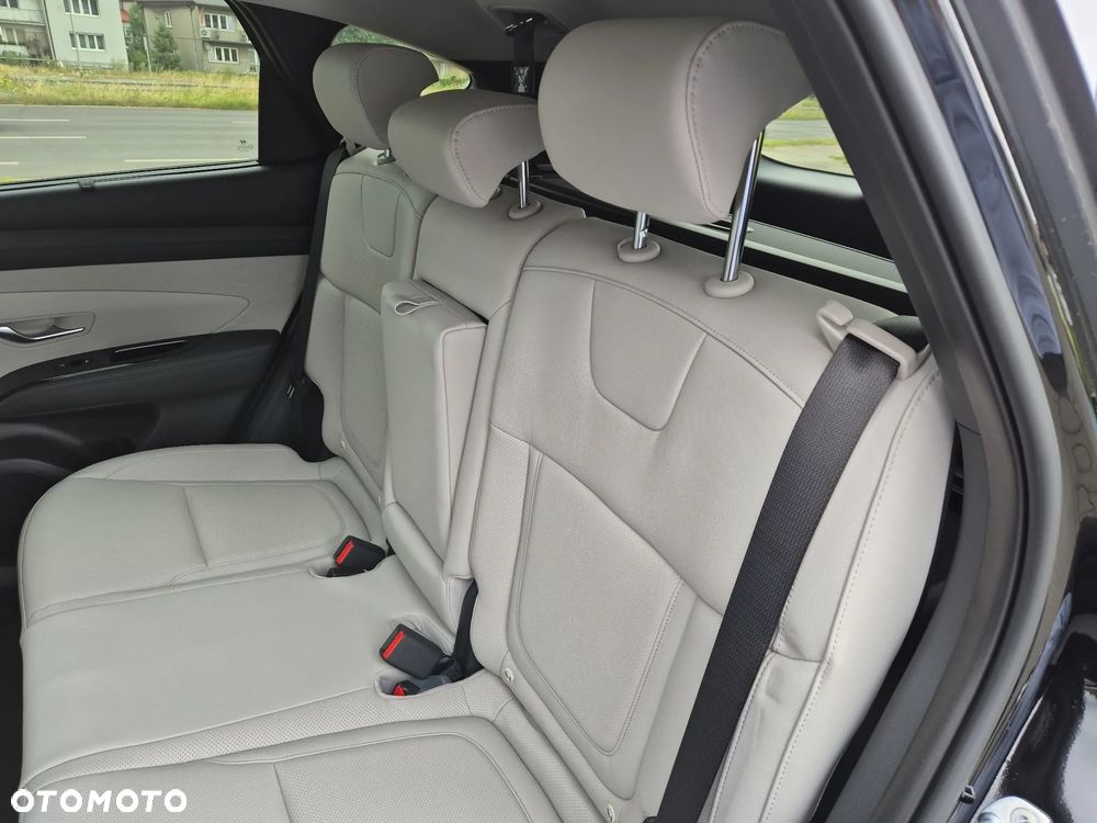 Hyundai Tucson 1.6 T-GDi HEV Platinum 2WD - 16