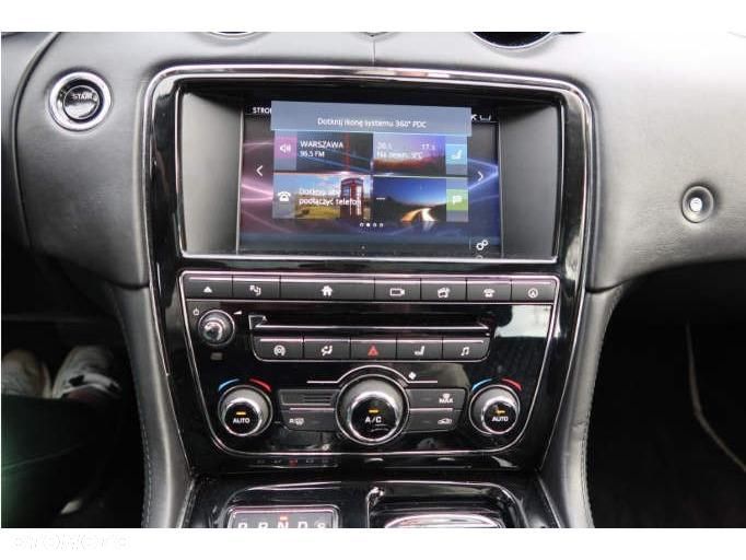 Jaguar XJ 3.0 T LWB AWD Portfolio - 38