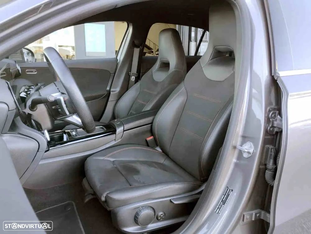Mercedes-Benz A 250 e AMG Line - 4
