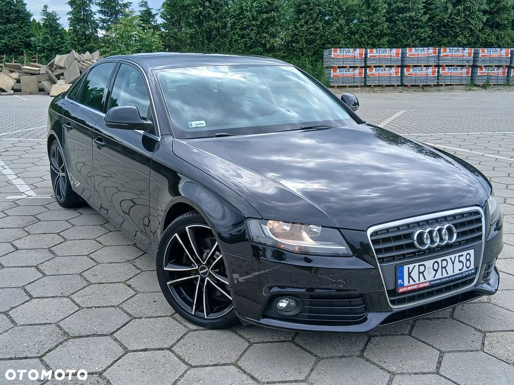Audi A4 Limousine - 31