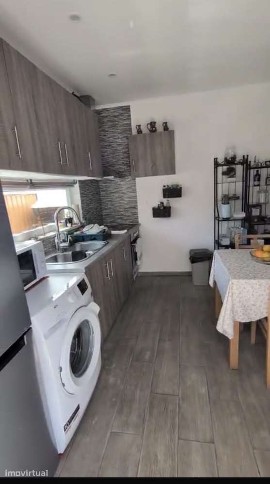 Moradia T2 isolada com jardim e terraço, Aceitam se animais - Grande imagem: 5/10