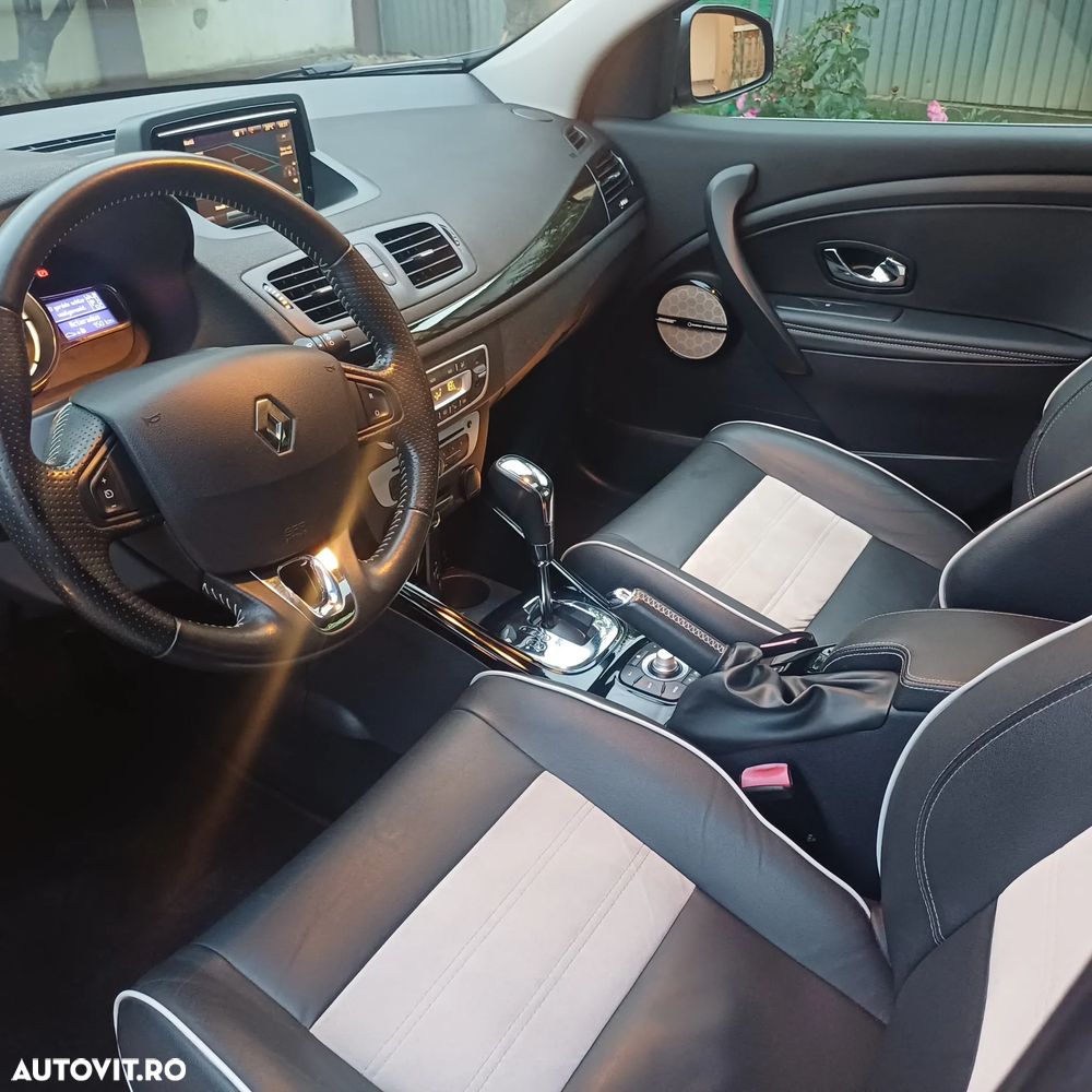 Renault Megane dCi 110 FAP EDC Bose Edition - 19