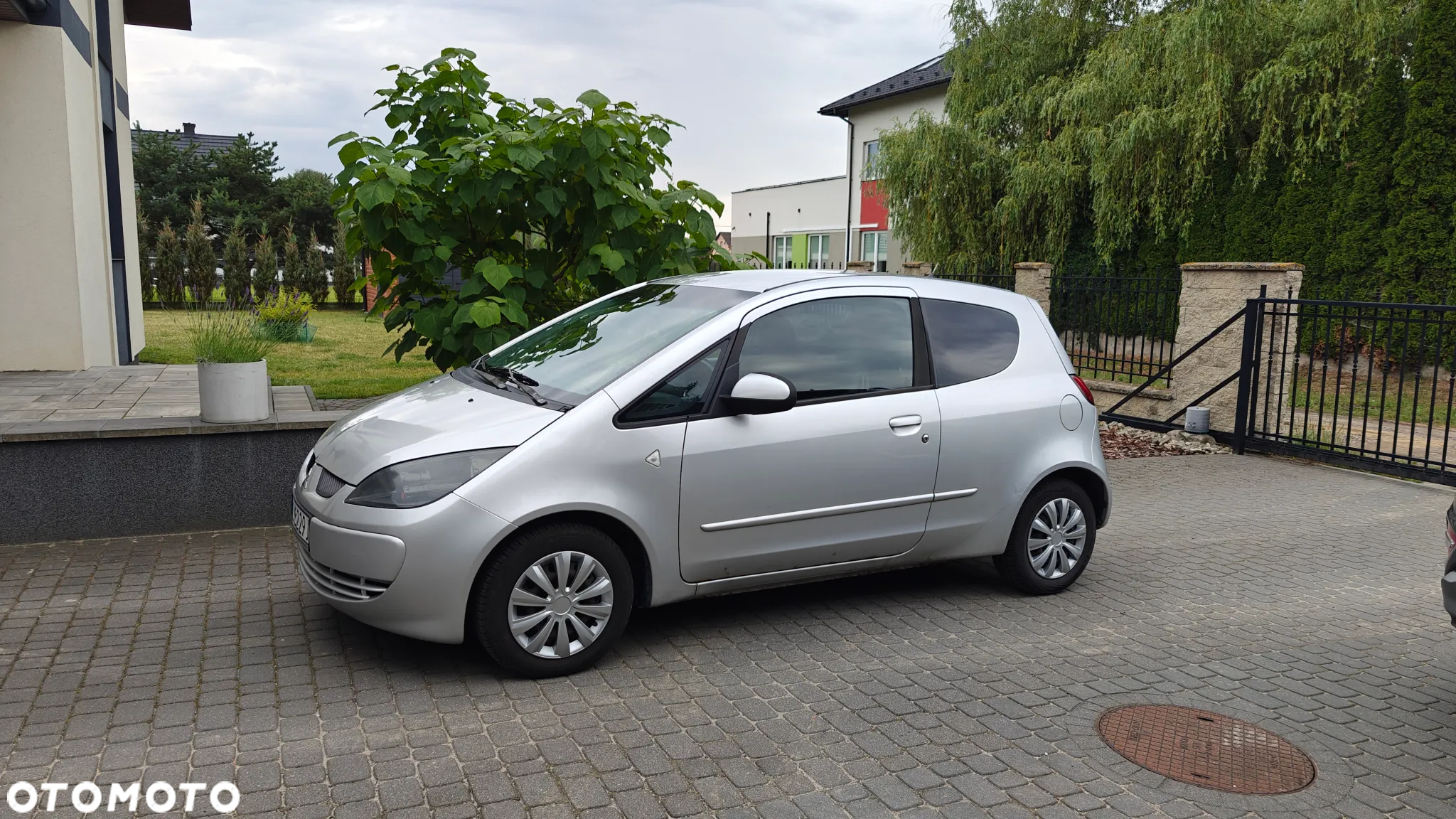 Mitsubishi Colt - 4