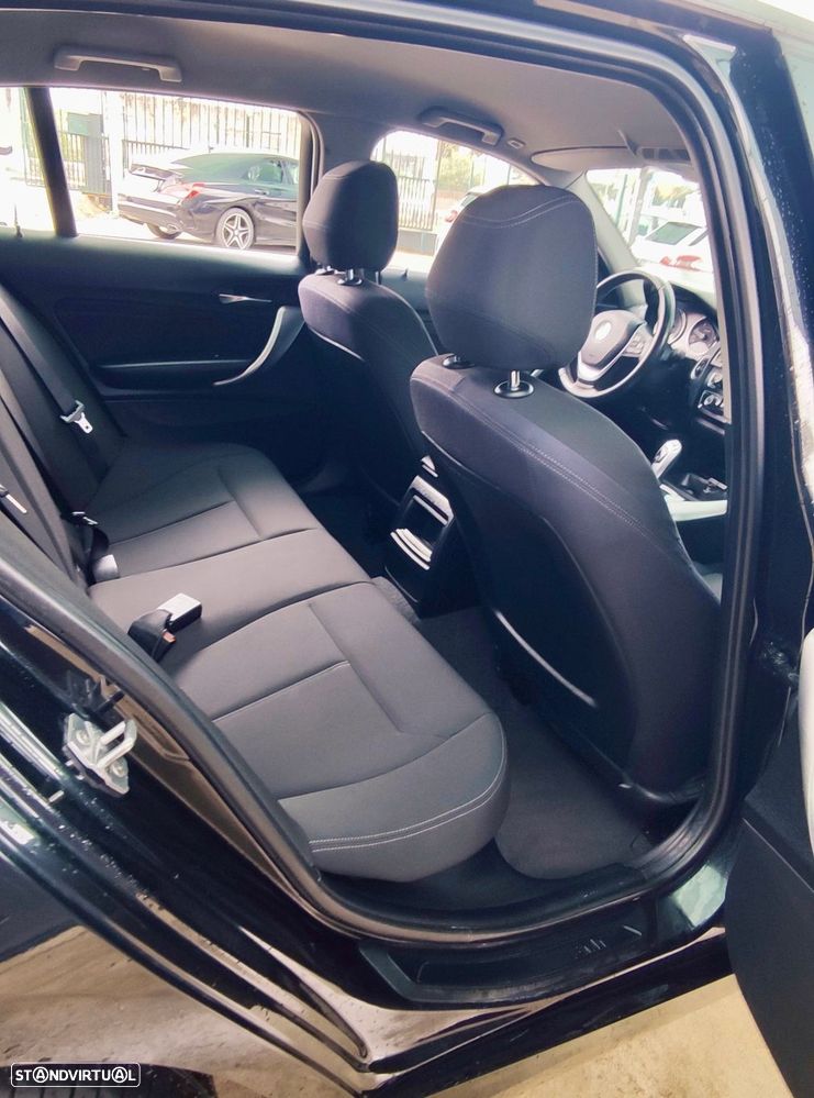 BMW 118 dA Line Sport — fotografia 14