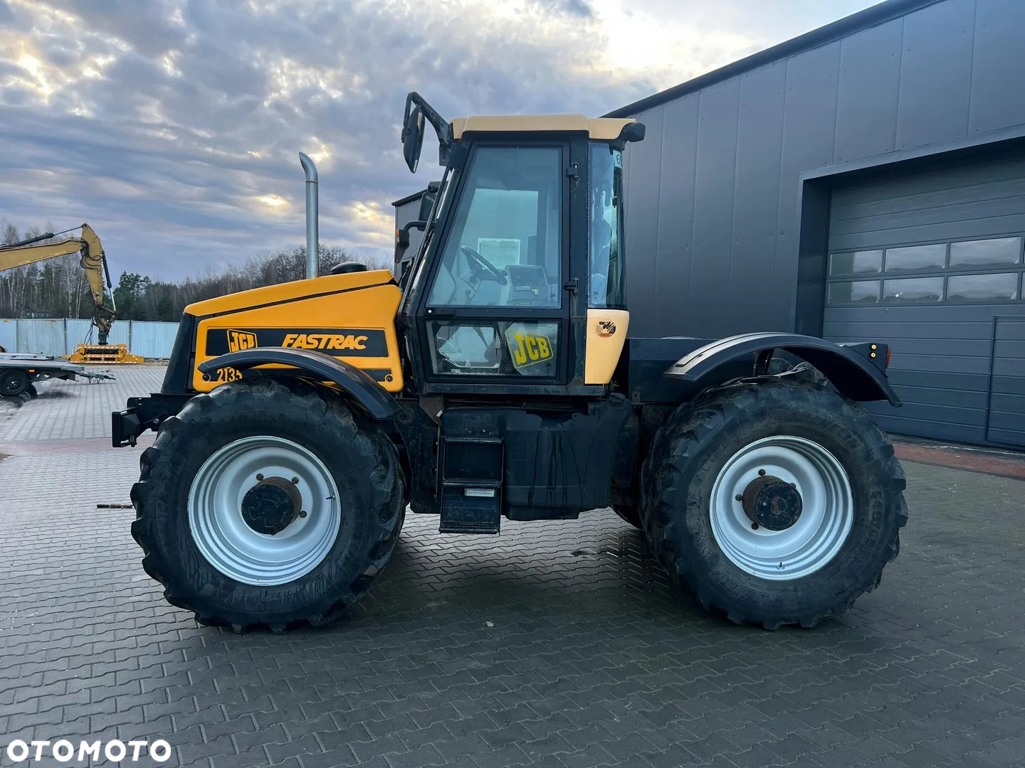 JCB FASTRAC 2135 - 2