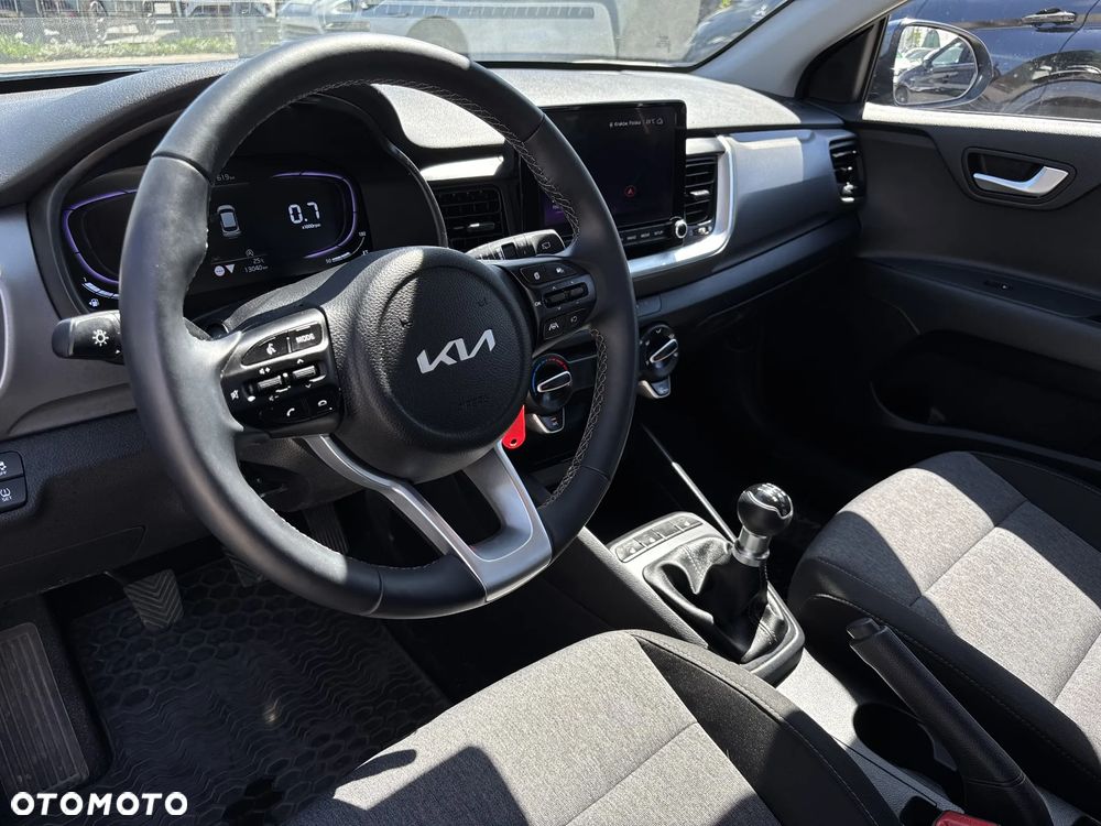 Kia Stonic 1.2 M - 10
