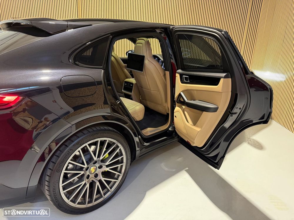 Porsche Cayenne Coupé E-Hybrid Platinum Edition - 6