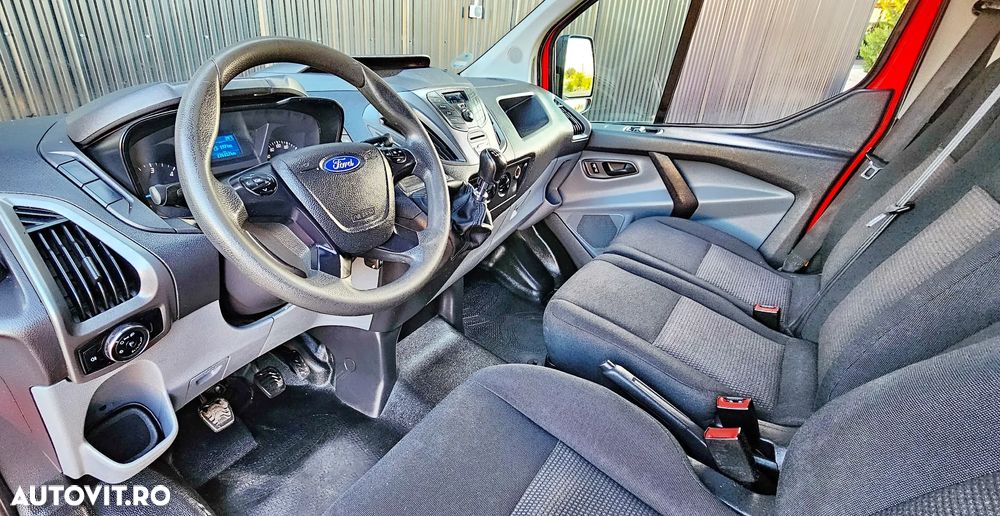 Ford Transit Custom - 11