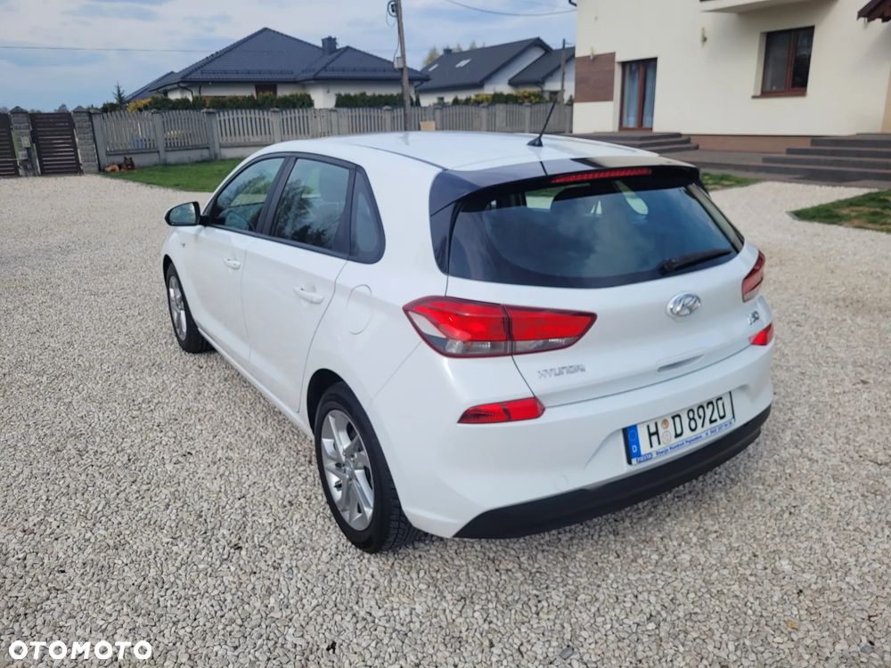 Hyundai i30 1.4 Family - 7