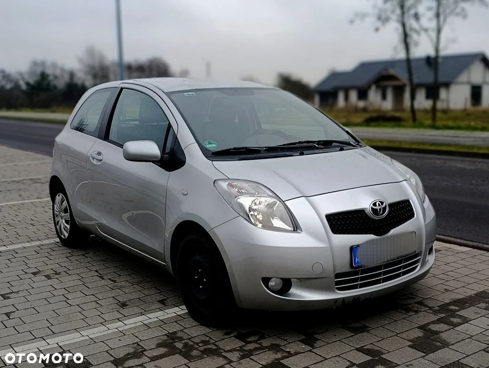 Toyota Yaris 1.3 VVT-i Team - 4