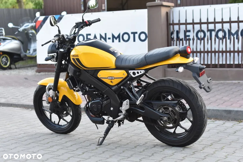Yamaha XSR - 18