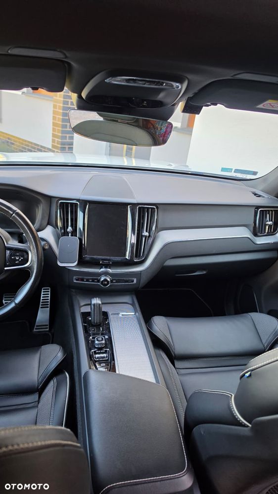 Volvo XC 60 B4 B R-Design - 13