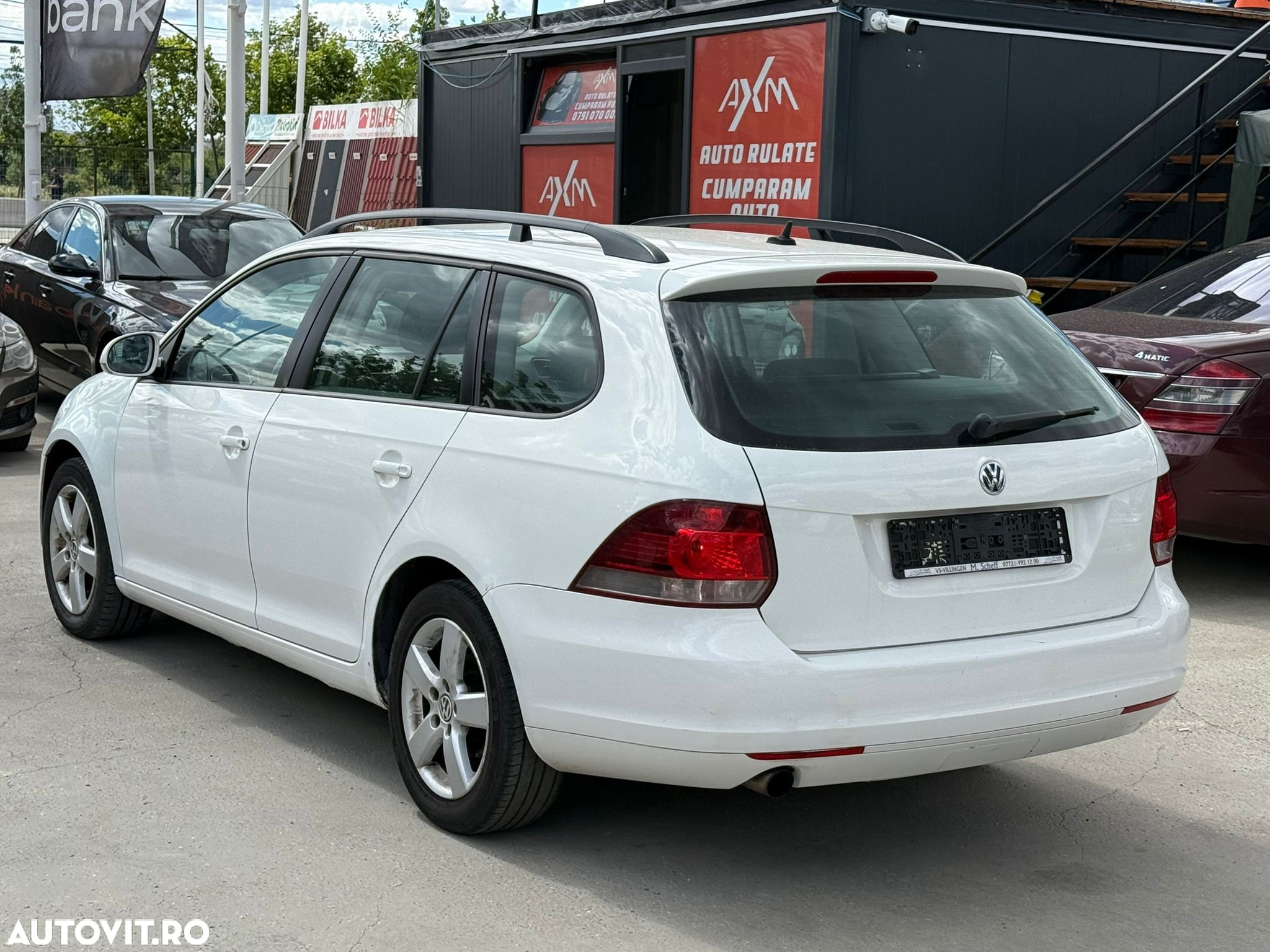 Volkswagen Golf - 6