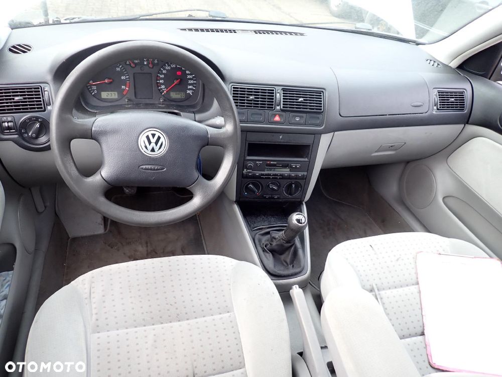 CZĘŚCI - Vw Golf IV 4 1,6 101KM AKL FILM HB 5D 5B DUU lakier LB7Z 1999r. INDEX - 9993 - 9