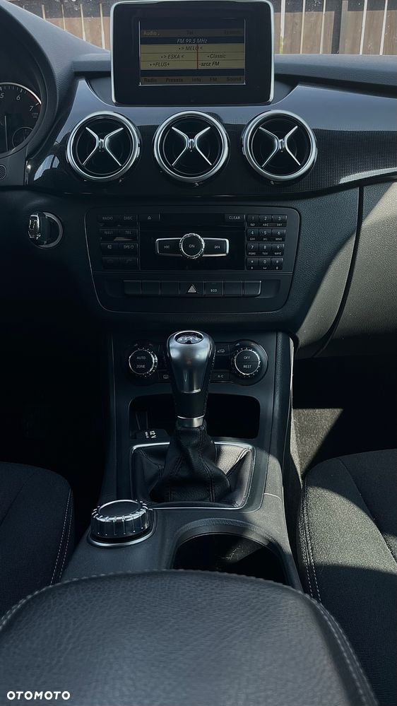 Mercedes-Benz Klasa B 200 - 19