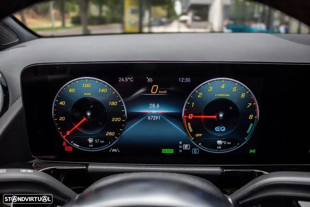 Mercedes-Benz GLA 250 e AMG Line - 18