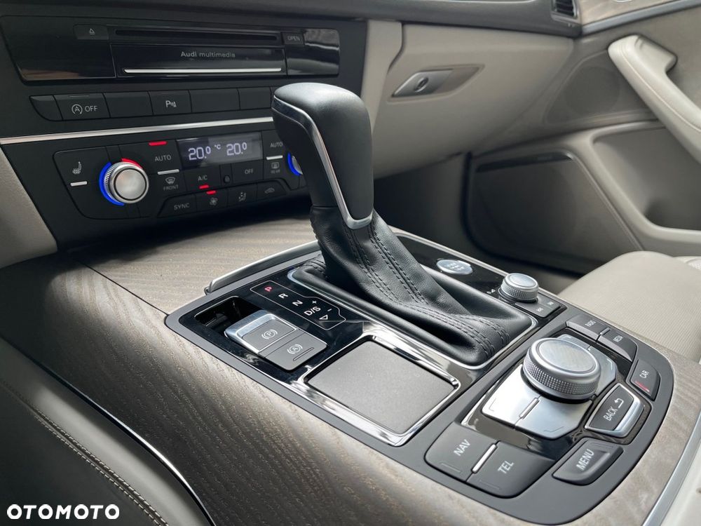 Audi A6 Avant 2.0 TDI Ultra DPF S tronic - 10