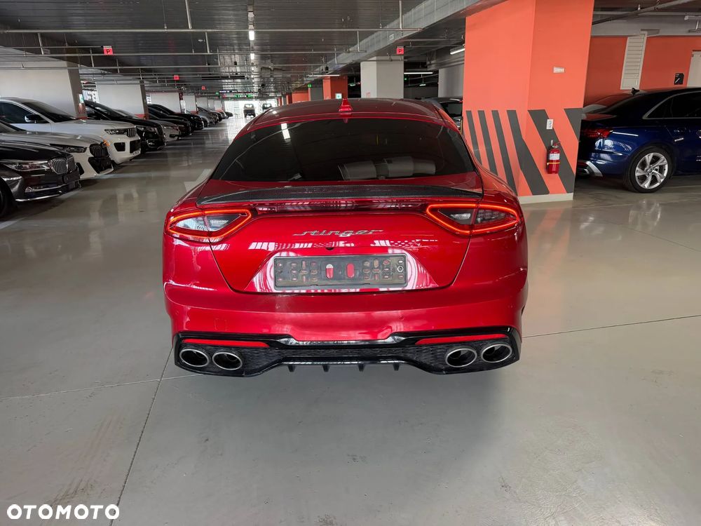 Kia Stinger - 5