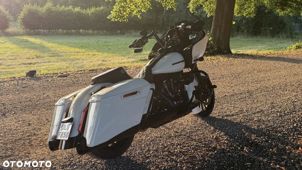 Harley-Davidson Touring Road Glide - 5