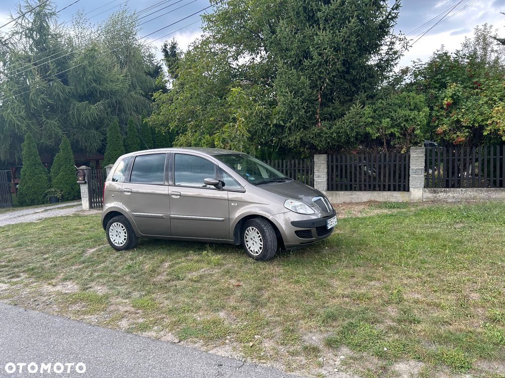 Lancia Musa 2006 photo 2