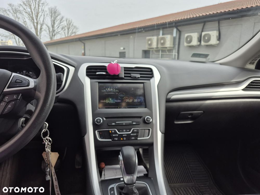 Ford Fusion - 5
