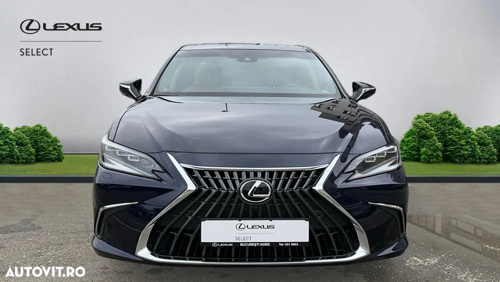Lexus Seria ES 300h 2.5 TNGA HV 25H- 4X2 CVT Luxury - 2