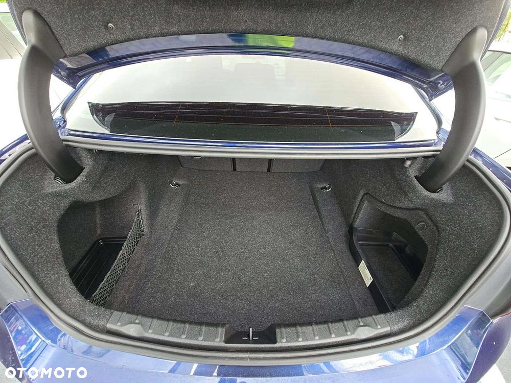 BMW Seria 3 330i GPF Luxury Line sport - 12