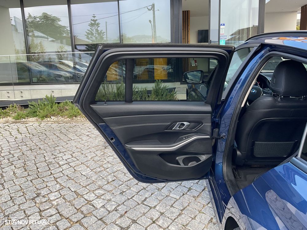 BMW 320 e Touring Line Sport Auto - 47