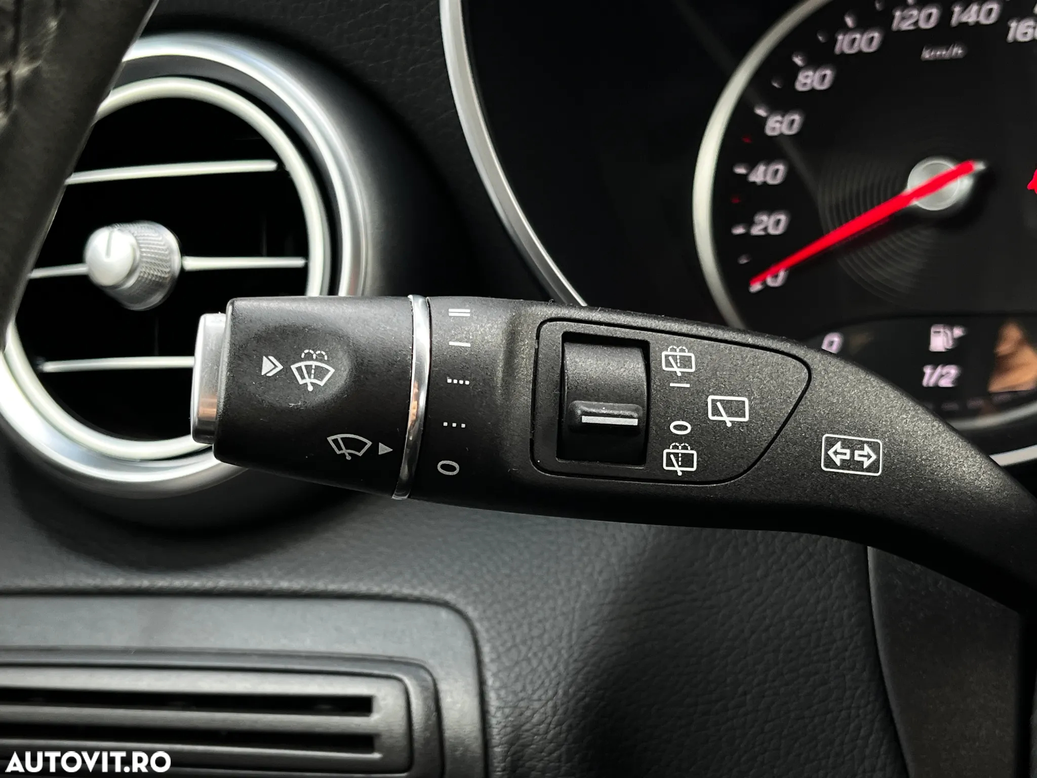 Mercedes-Benz GLC 300 de 4MATIC - 17