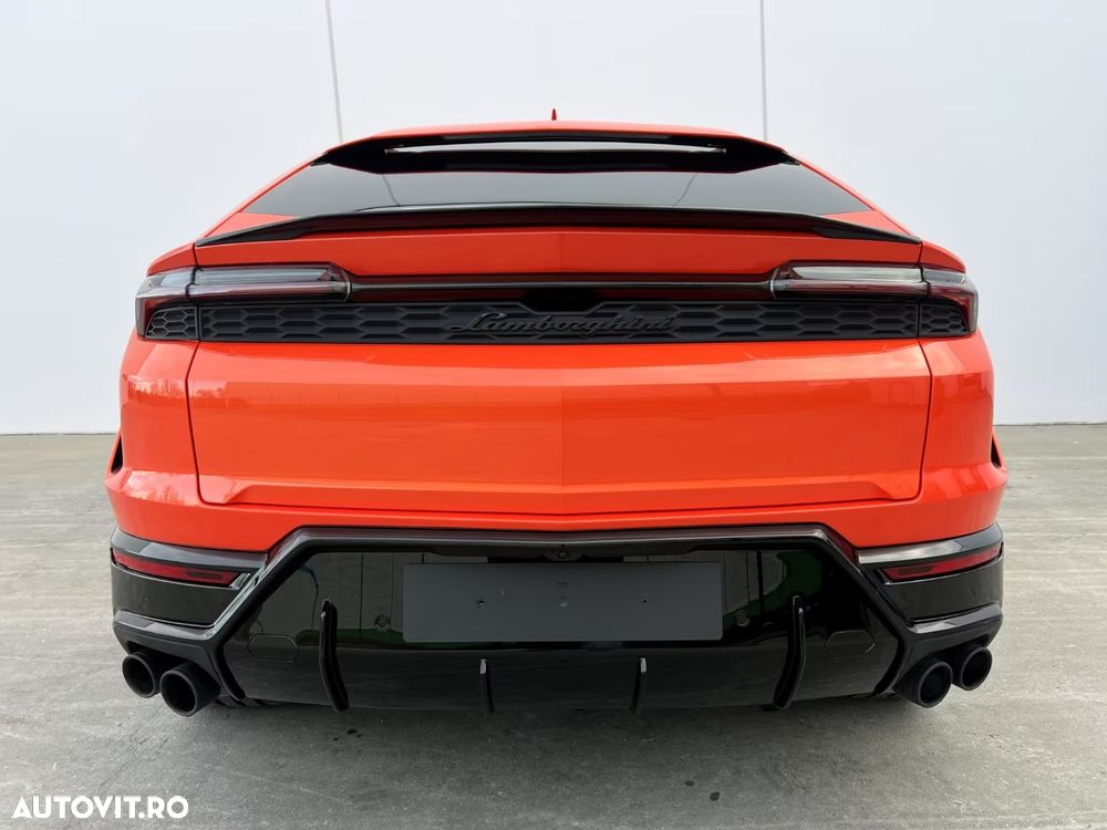 Lamborghini URUS - 21