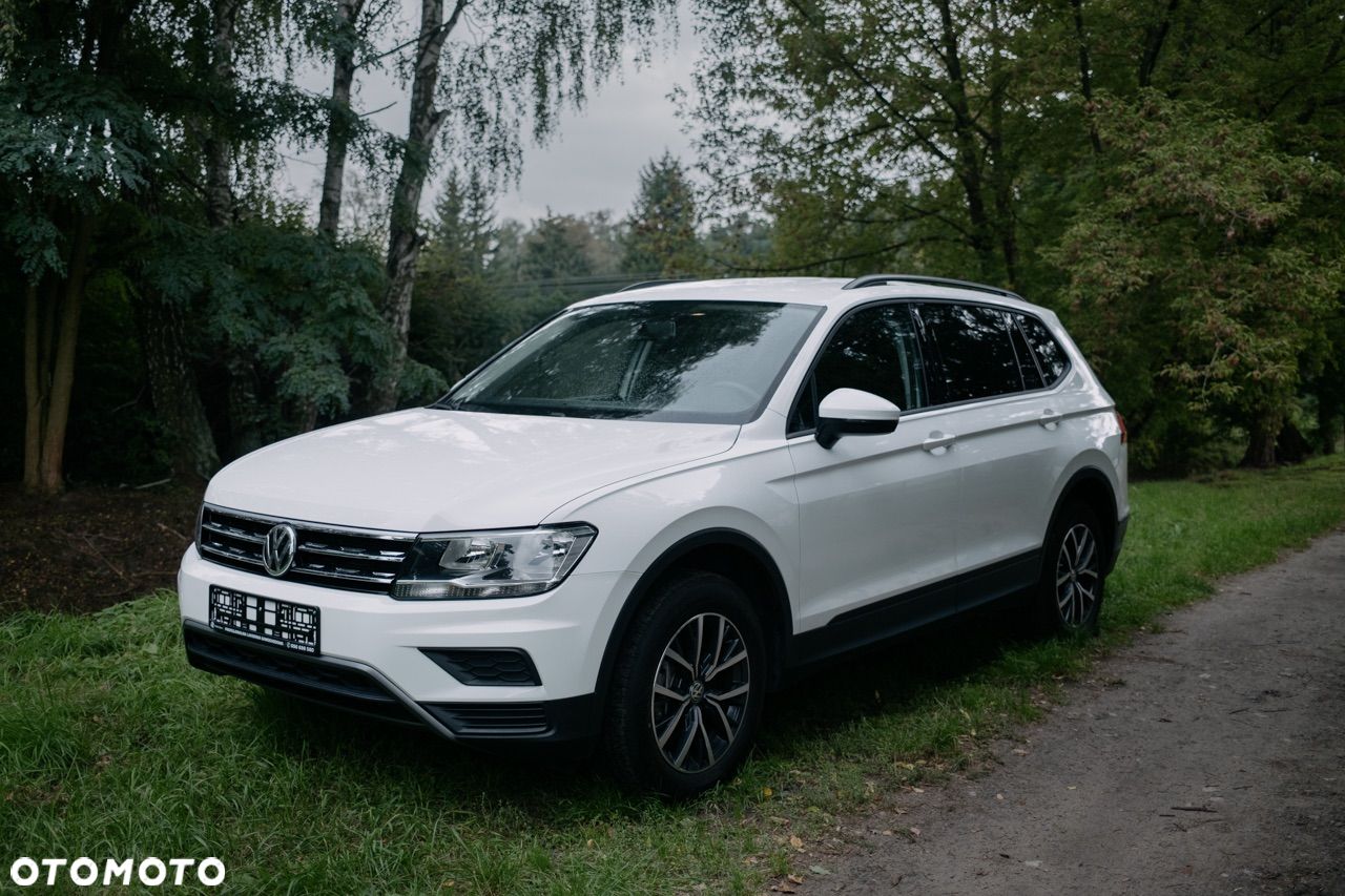 Volkswagen Tiguan - 1