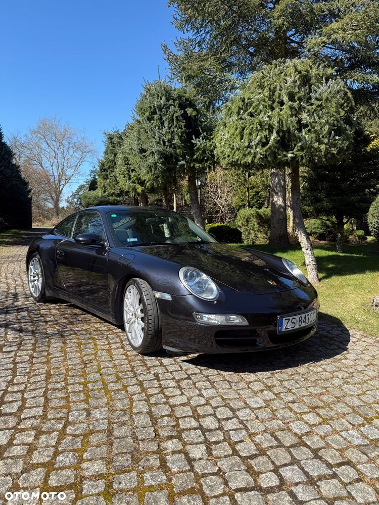 Porsche 911 Carrera 4S - 1