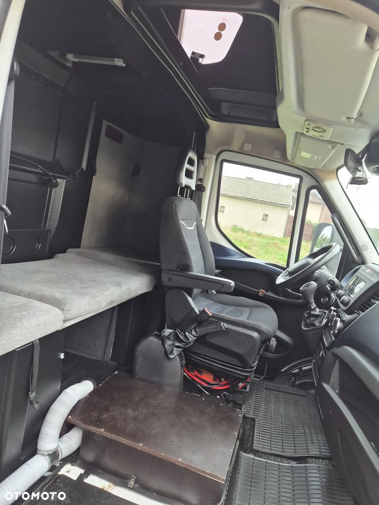 Iveco 70C18 - 6