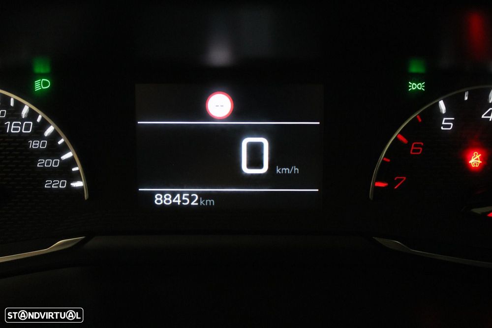 Peugeot 208 1.2 PureTech Active - 26