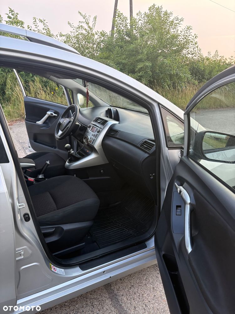 Toyota Verso 2.0 D-4D Premium 7os - 8