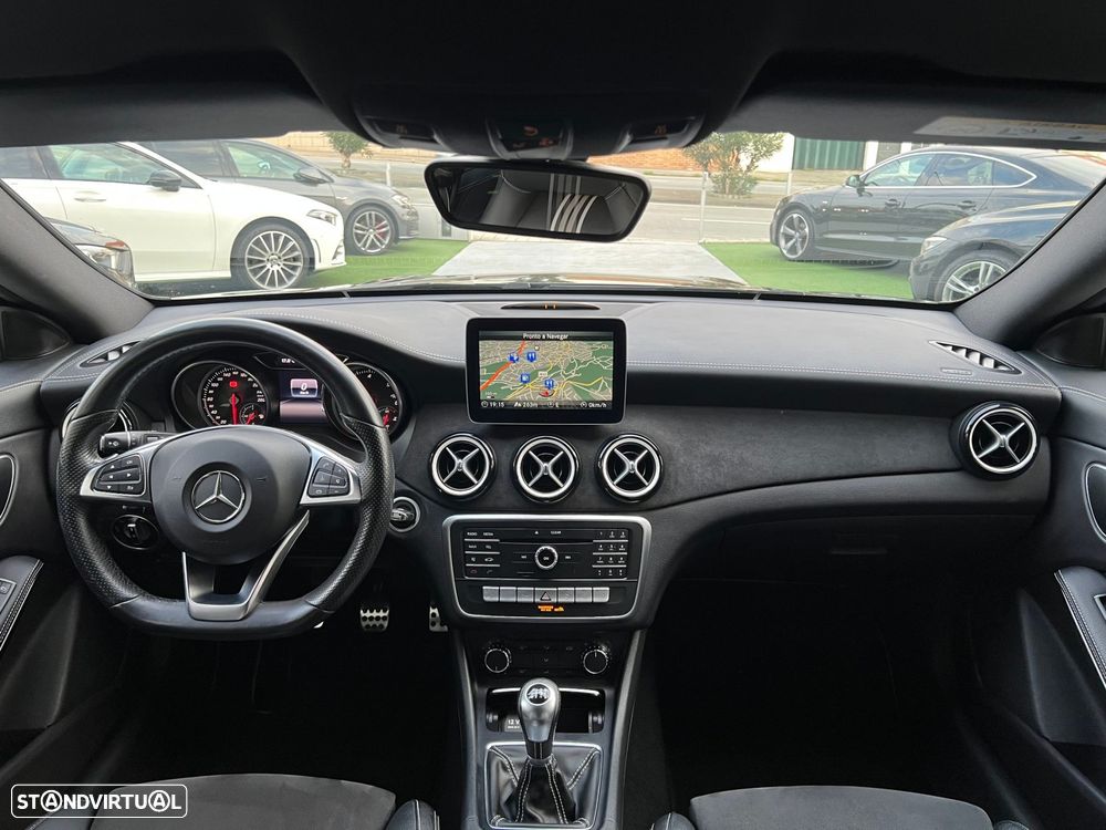 Mercedes-Benz CLA 180 d Shooting Brake AMG Line - 17