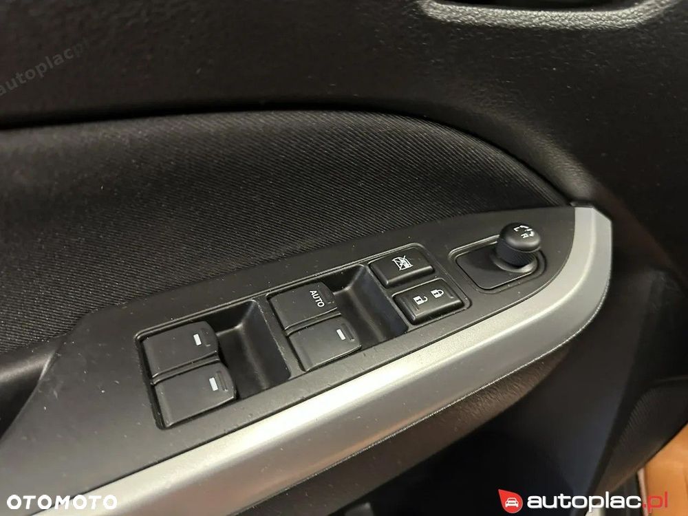 Suzuki Vitara - 14