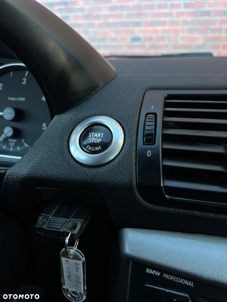 BMW Seria 1 118d - 23
