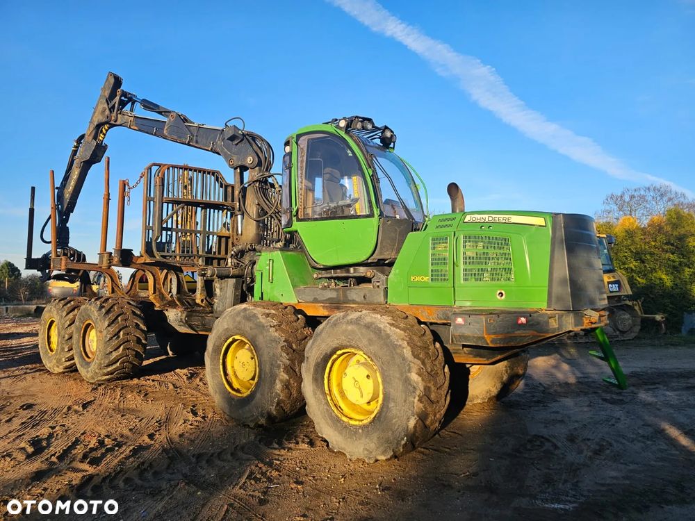 John Deere 1910E - 12