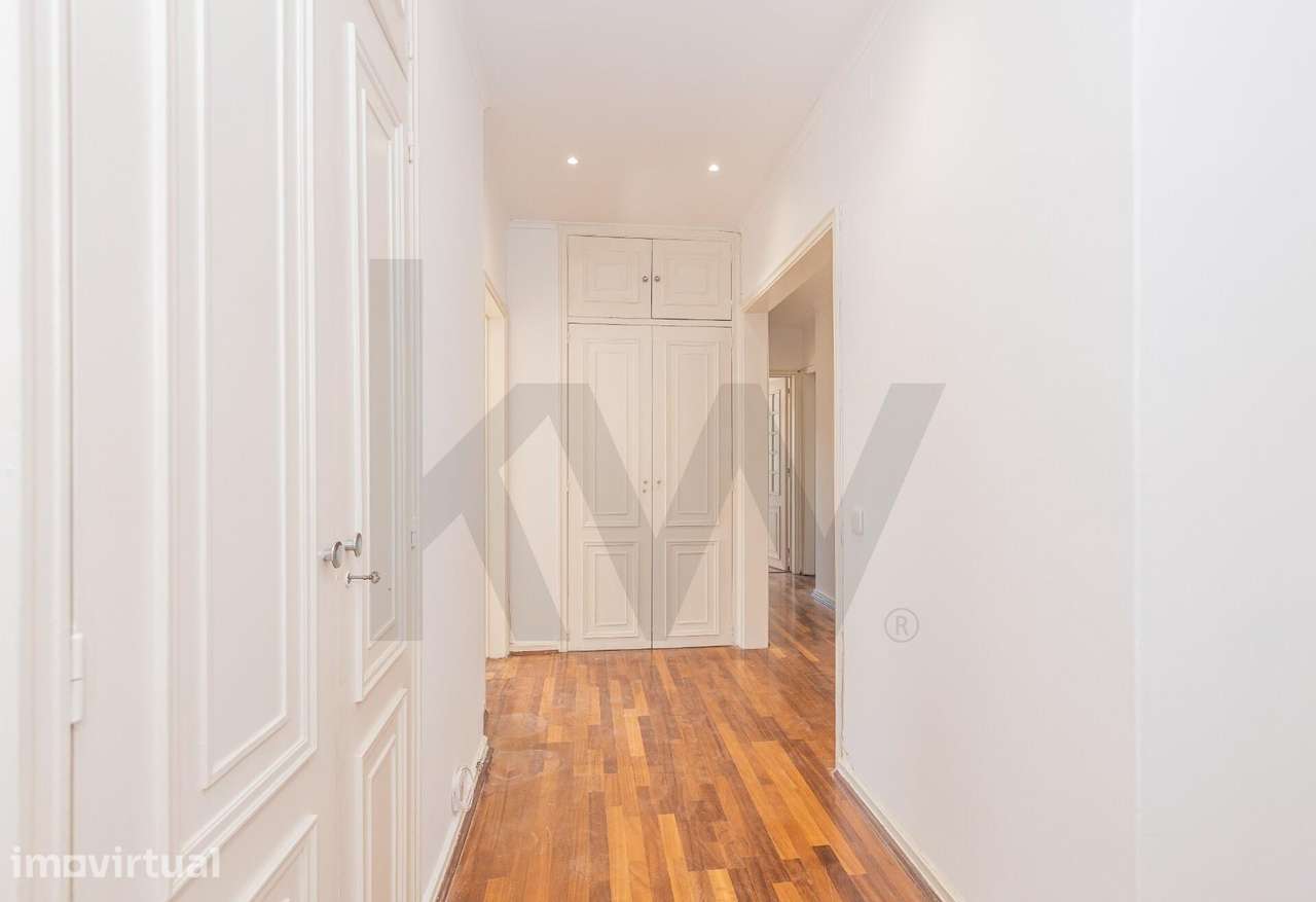 Apartamento T4 c/ Garagem - Quinta das Conchas - Grande imagem: 5/30