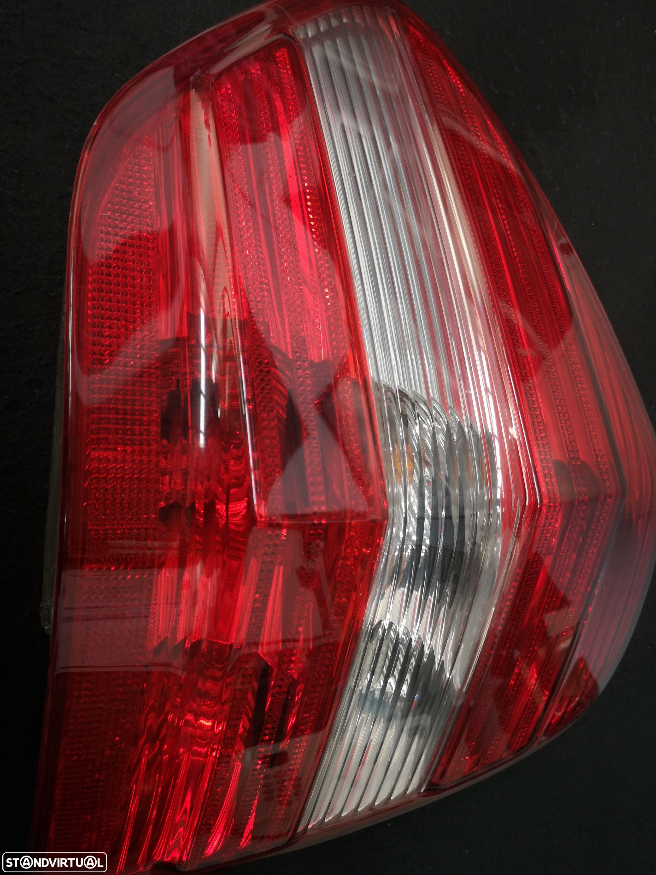 Farolim traseira esquerda Mercedes w164 ML 2006-2009 - 1