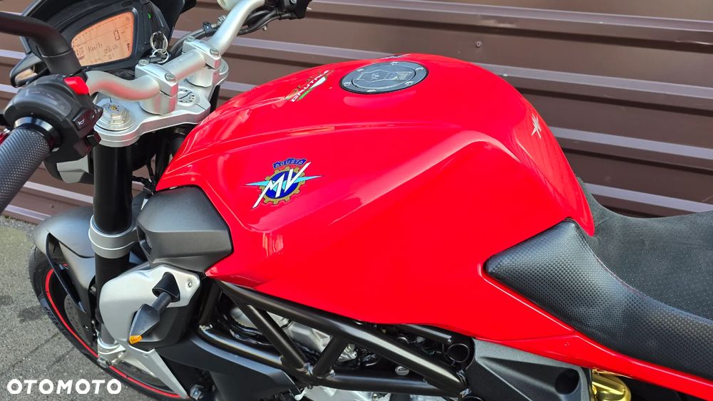 MV AGUSTA Brutale - 25