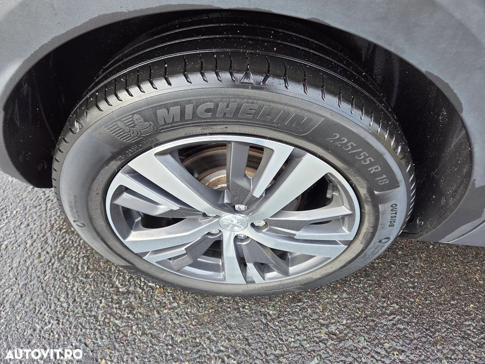 Peugeot 3008 PureTech 130 Stop & Start GPF EAT8 Allure - 34