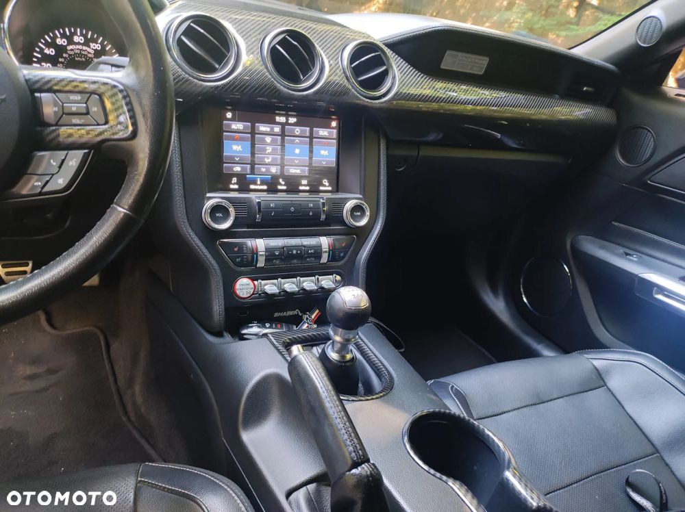 Ford Mustang 5.0 V8 GT - 17