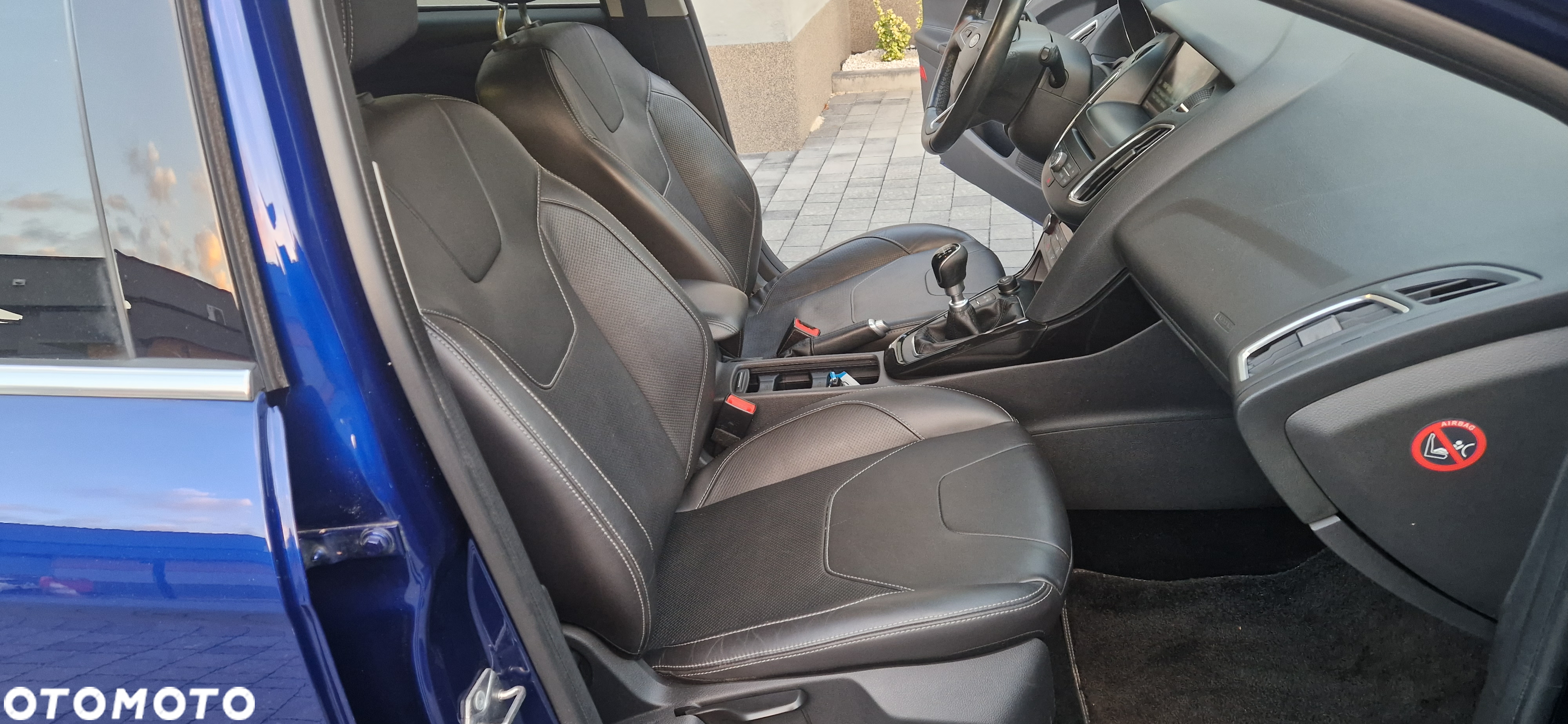 Ford Focus Turnier 1.5 EcoBoost Start-Stopp-System ST-Line - 12