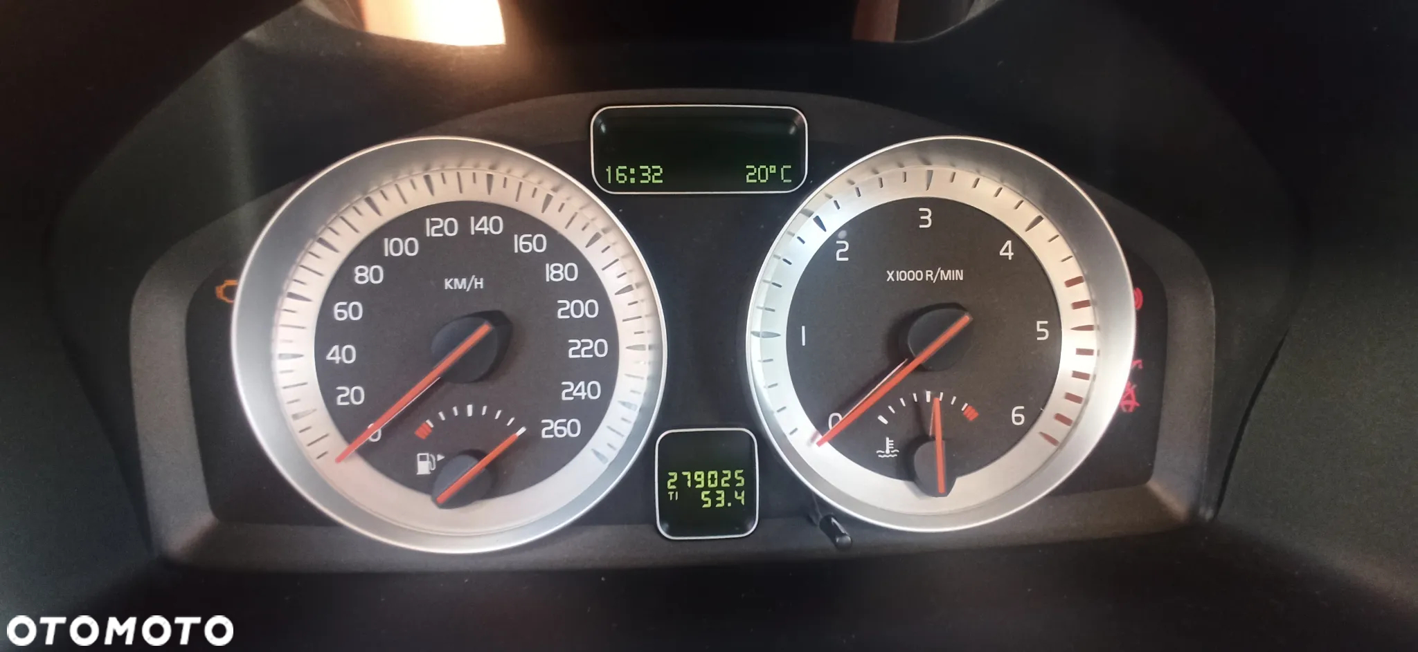 Volvo C70 2.0D Summum - 10