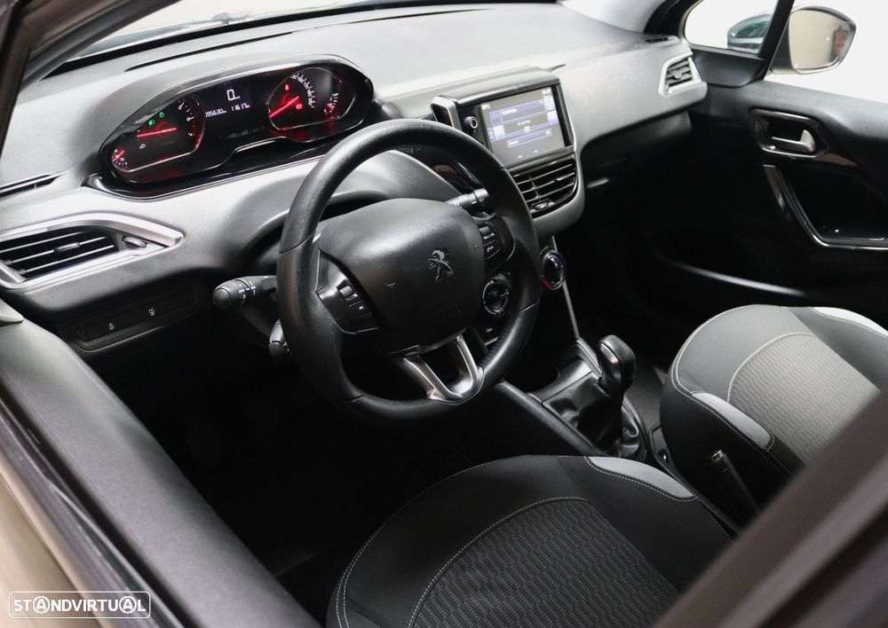 Peugeot 208 1.2 PureTech Active - 10